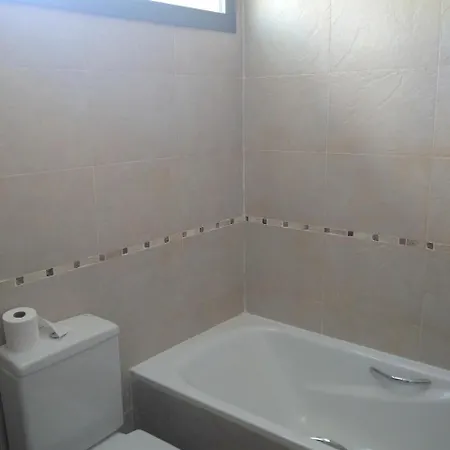 Calle Las Aliagas, Latas, Huesca, Espana Apartment